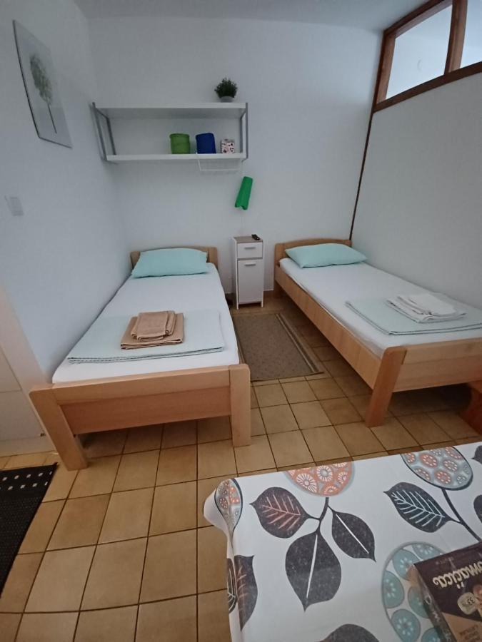 Pavicini Mirta 1 아파트 외부 사진